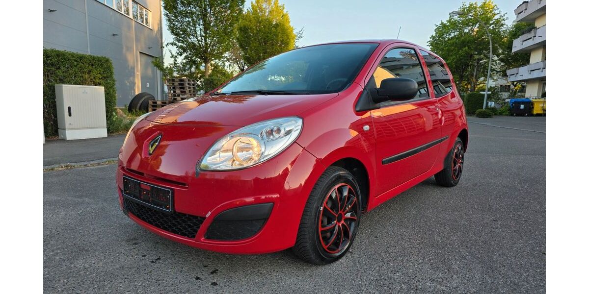 Renault Twingo 136.809 km 1.600 &euro; Fellbach 70736