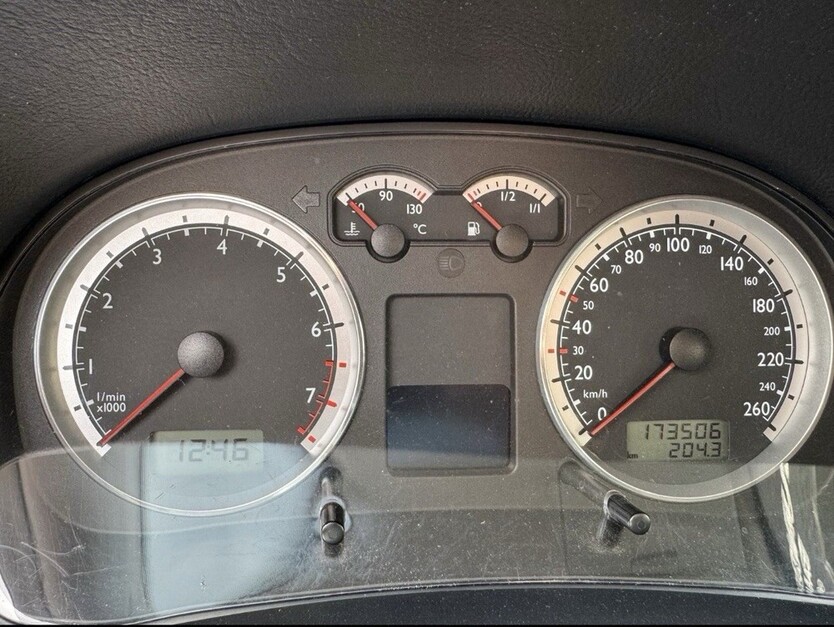 VW Golf IV 175.000 km 3.490 € Althengstett 75382