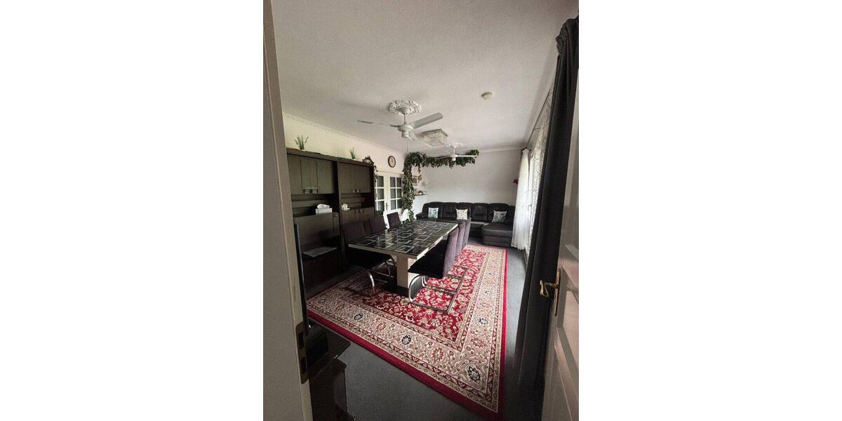 Etagenwohnung Stuttgart Untertürkheim - 5 Zimmer, 100 m&sup2;, 396.000&euro; | Angebot:26885011