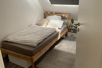 Wohnung Sindelfingen - 4 Zimmer, 10 m&sup2;, 450&euro; | Angebot:18196157
