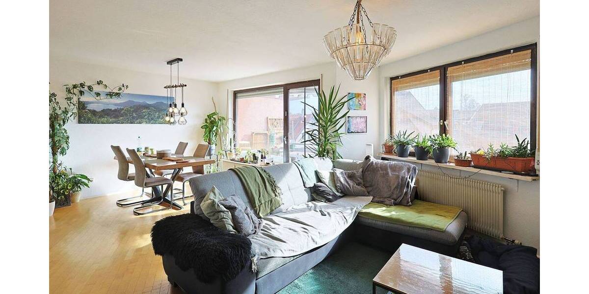 Etagenwohnung Leonberg - 3 Zimmer, 93 m&sup2;, 990&euro; | Angebot:26377735