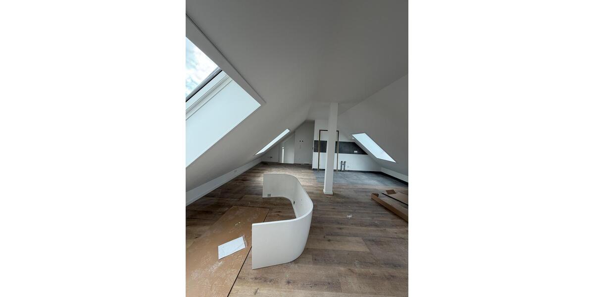 Etagenwohnung Böblingen - 3 Zimmer, 90 m&sup2;, 1.650&euro; | Angebot:26318546