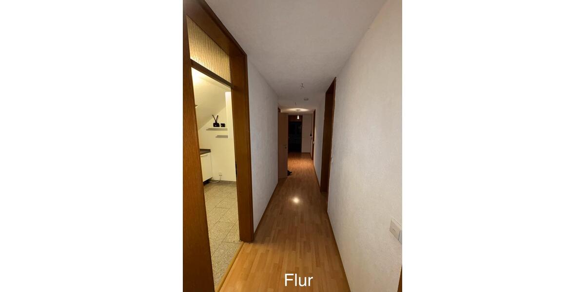 Etagenwohnung Böblingen Dagersheim - 4 Zimmer, 98 m&sup2;, 1.220&euro; | Angebot:26312707