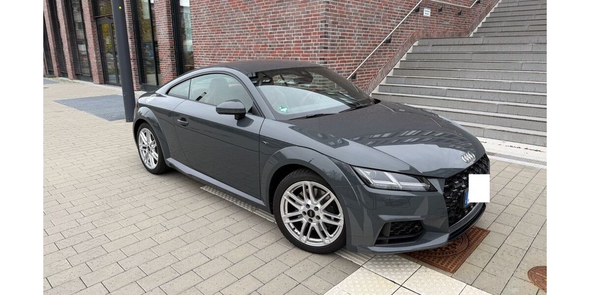 Audi TT 48.000 km 35.499 € Stuttgart 70469