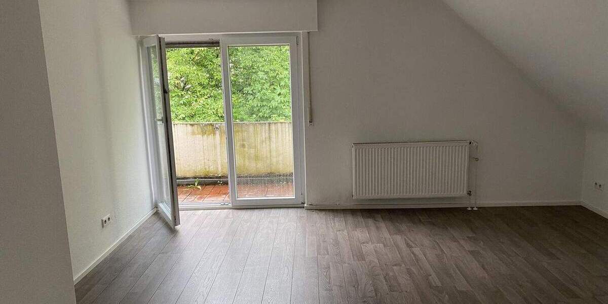 Charmante, lichtdurchflutete Dachgeschosswohnung in zentraler, ruhiger Lage! 2 zimmer