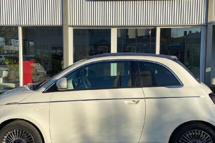 Fiat 500e 28.700 km 18.990 &euro; Asperg 71679