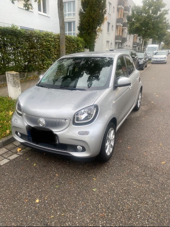 Smart ForFour 67.040 km 6.900 € Stuttgart 70376