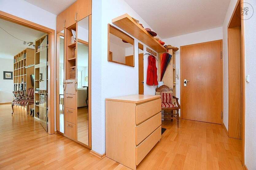 Sonnige, stilvoll möblierte Wohnung mit Balkon in Korntal 2 zimmer