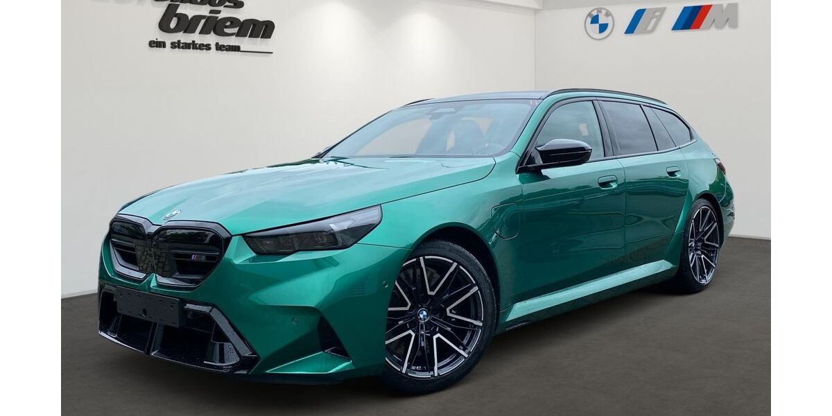 BMW M5 5.900 km 130.778 &euro; Nürtingen 72622