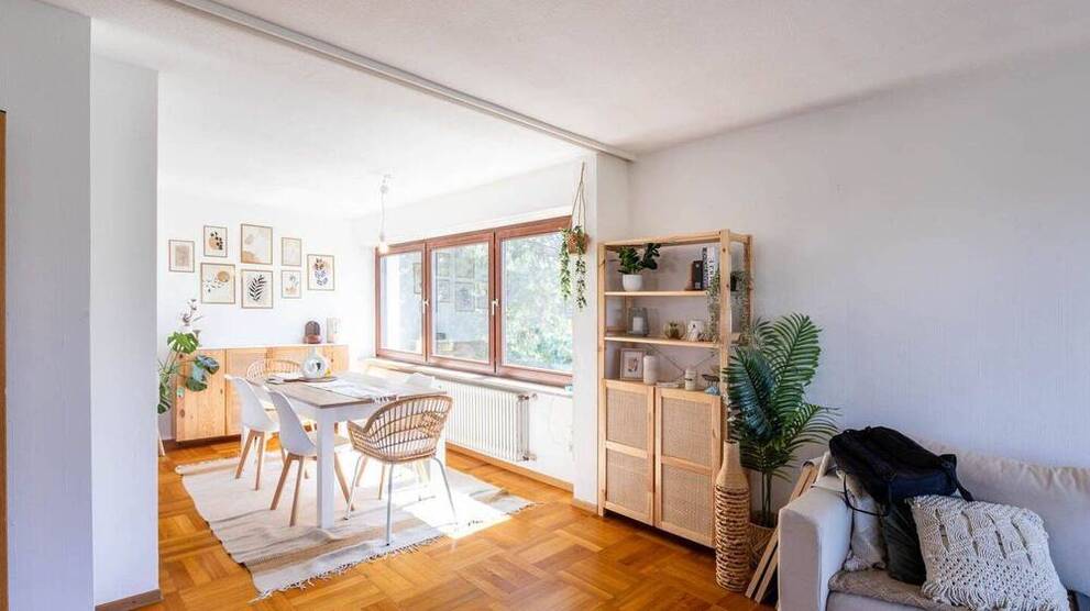 Liebevoll gepflegtes Drei-Parteienhaus in ruhiger Wohnlage