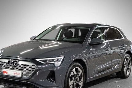 Audi Q8 e-tron 13.894 km 58.450 € Stuttgart 70469