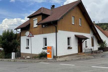 Freistehendes Einfamilienhaus mit Garten und Garage! 5 zimmer