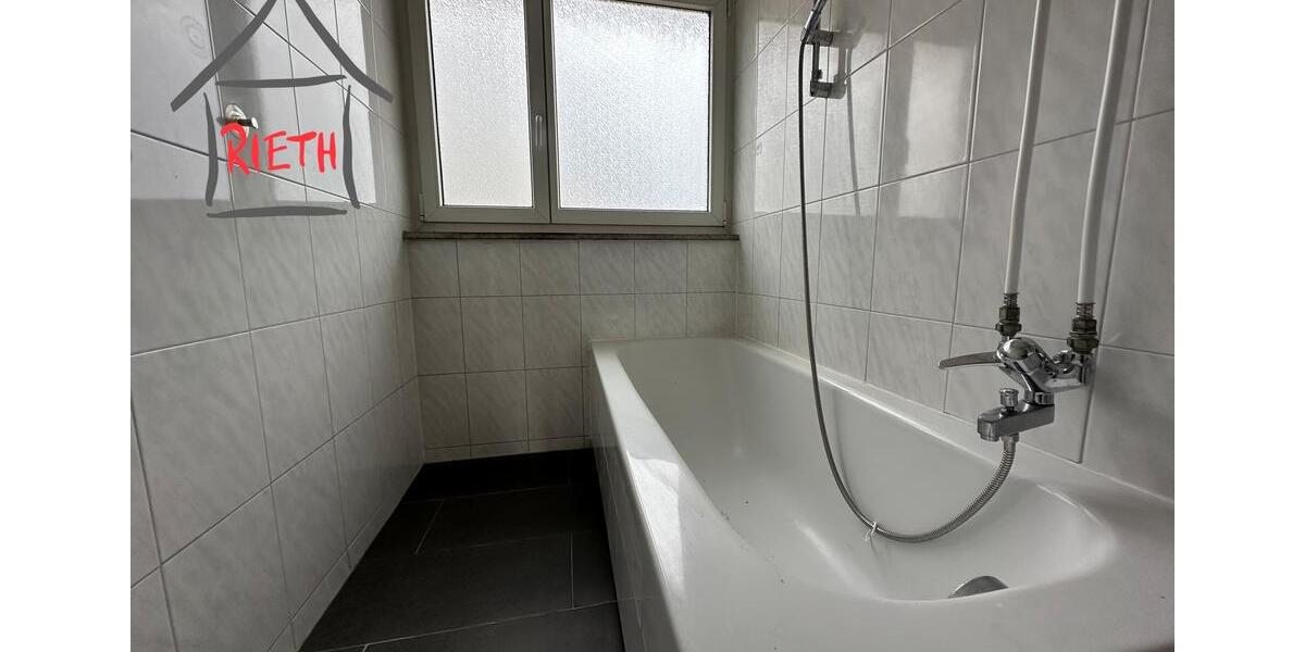 Dachgeschoßwohnung Ludwigsburg Hoheneck - 3 Zimmer, 62 m&sup2;, 650&euro; | Angebot:26072296