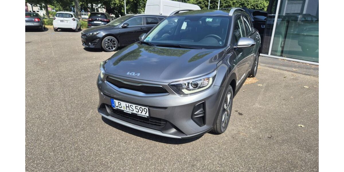 Kia Stonic 2.000 km 21.100 € Ludwigsburg 71636