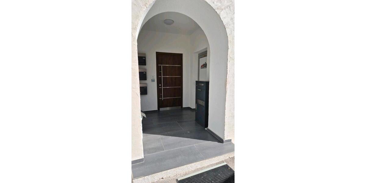 Etagenwohnung Aidlingen - 6 Zimmer, 82 m&sup2;, 1.700&euro; | Angebot:26336086