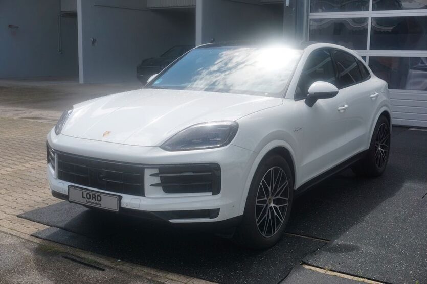 Porsche Cayenne 20.880 km 92.790 € Stuttgart 70499
