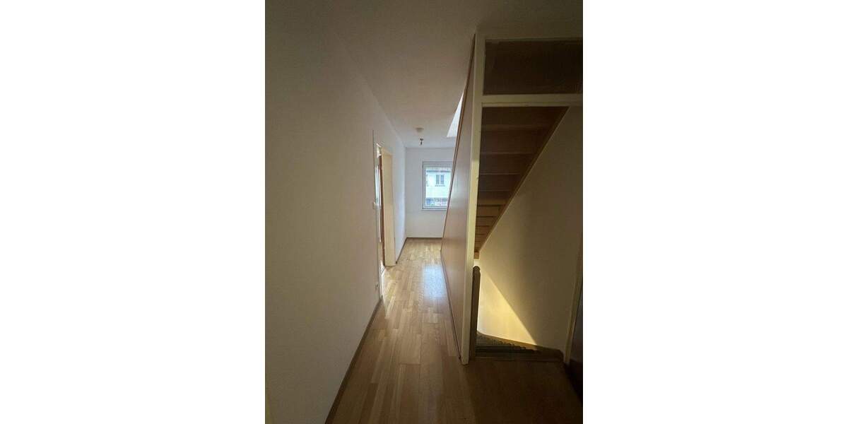 Doppelhaushälfte Stuttgart Vaihingen - 5 Zimmer, 128 m&sup2;, 1.750&euro; | Angebot:25168204