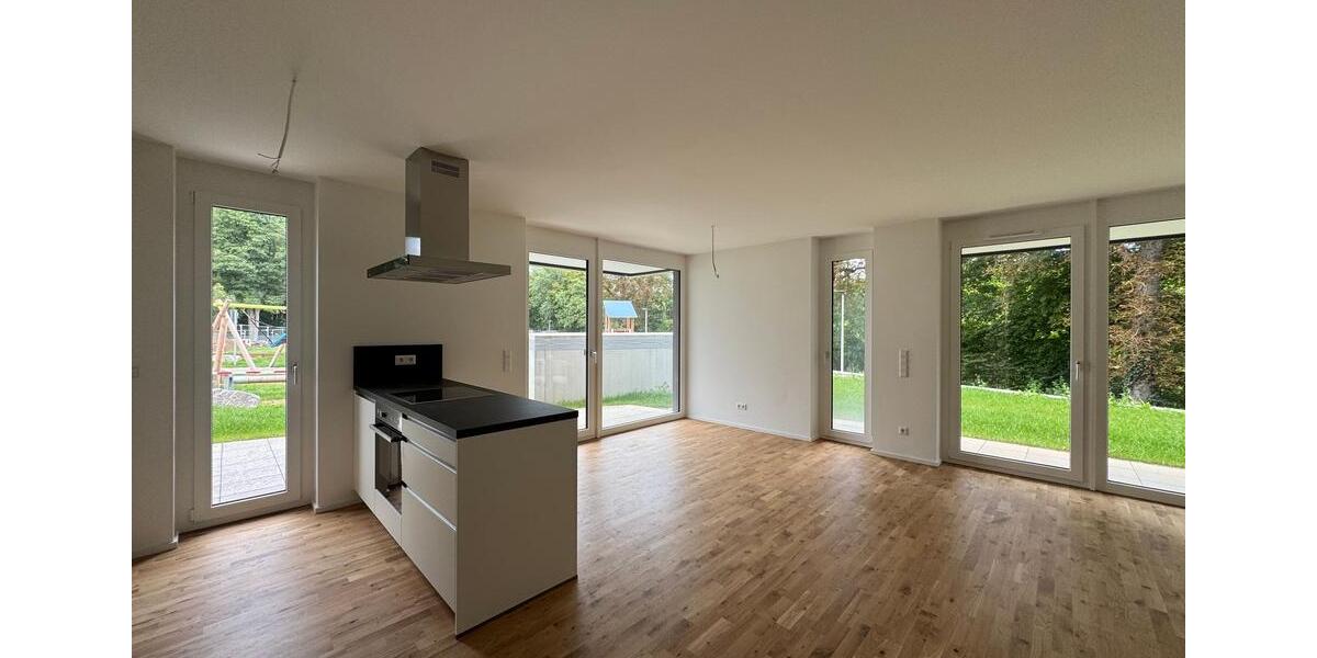 Erdgeschoßwohnung Nürtingen - 4 Zimmer, 116 m&sup2;, 1.880&euro; | Angebot:25216556