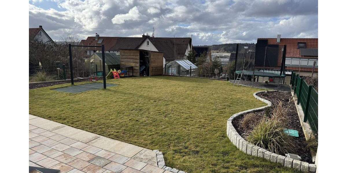 Doppelhaushälfte Renningen Malmsheim - 6 Zimmer, 226 m&sup2;, 2.850&euro; | Angebot:25629869