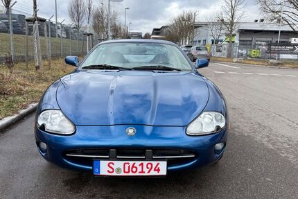 Jaguar XK8 108.000 km 9.799 &euro; Fellbach 70736