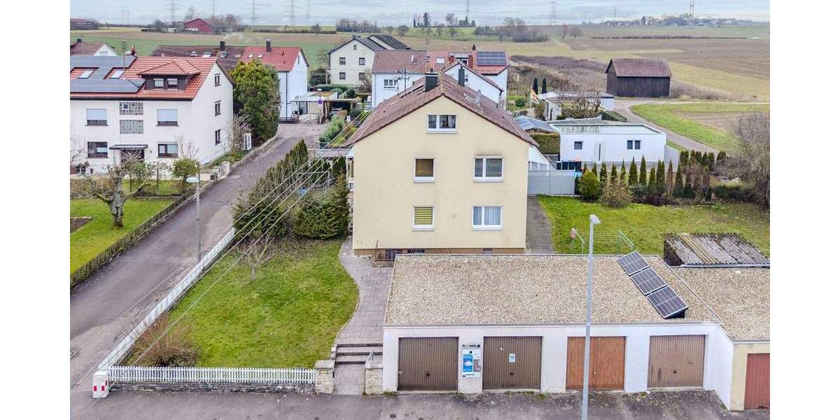 Mehrfamilienhaus, Wohnhaus Sindelfingen / Maichingen Maichingen - 8 Zimmer, 145 m&sup2;, 695.000&euro; | Angebot:25746135