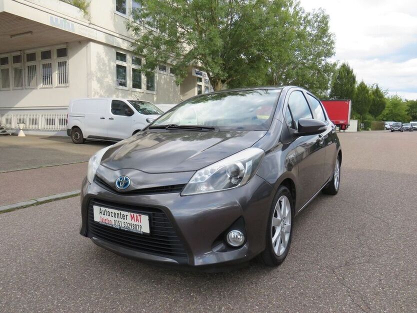 Yaris
