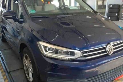 VW Touran 169.000 km 18.999 &euro; Ditzingen 71254
