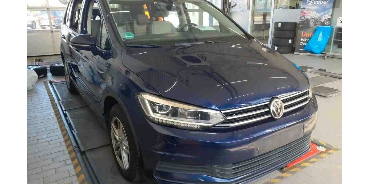 VW Touran 169.000 km 18.999 &euro; Ditzingen 71254