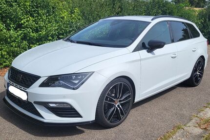 Seat Leon 84.500 km 22.700 &euro; Stuttgart 70437