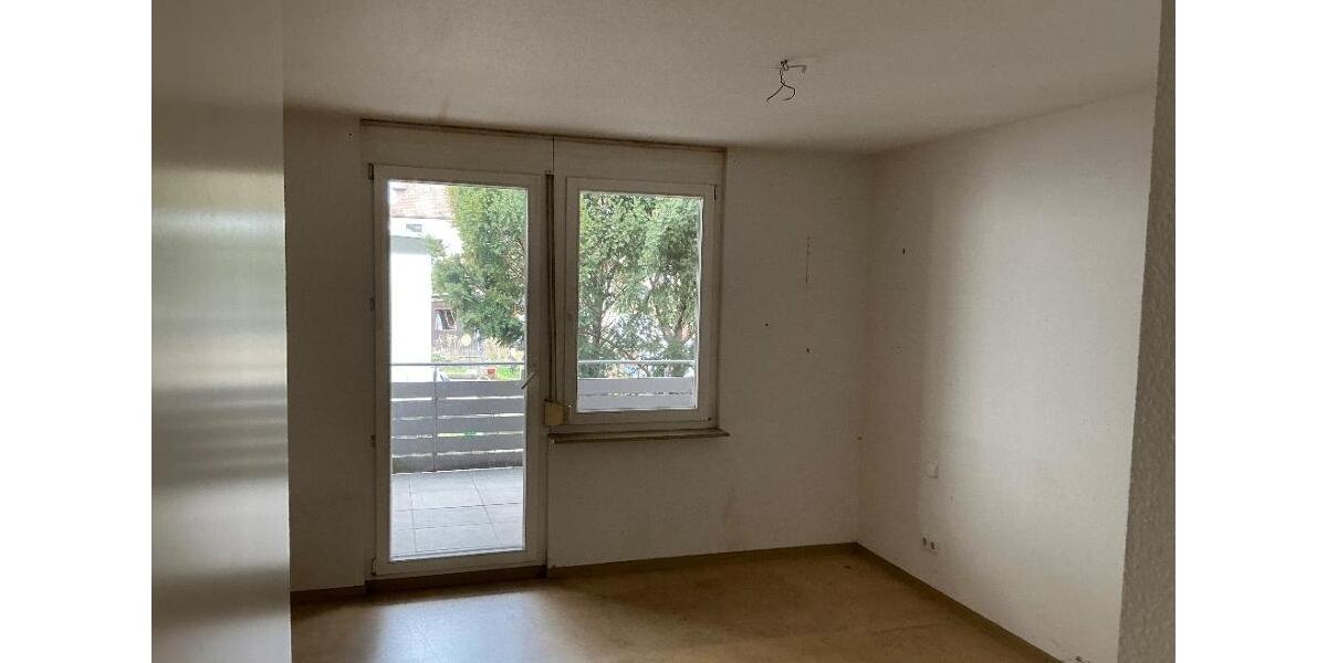 Etagenwohnung Esslingen am Neckar Oberesslingen - 4 Zimmer, 91 m&sup2;, 1.073&euro; | Angebot:26193569