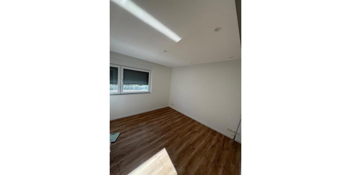 Etagenwohnung Gerlingen - 3 Zimmer, 71 m&sup2;, 1.350&euro; | Angebot:26438231