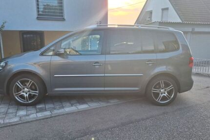 VW Touran 143.000 km 7.999 &euro; Remseck 71686