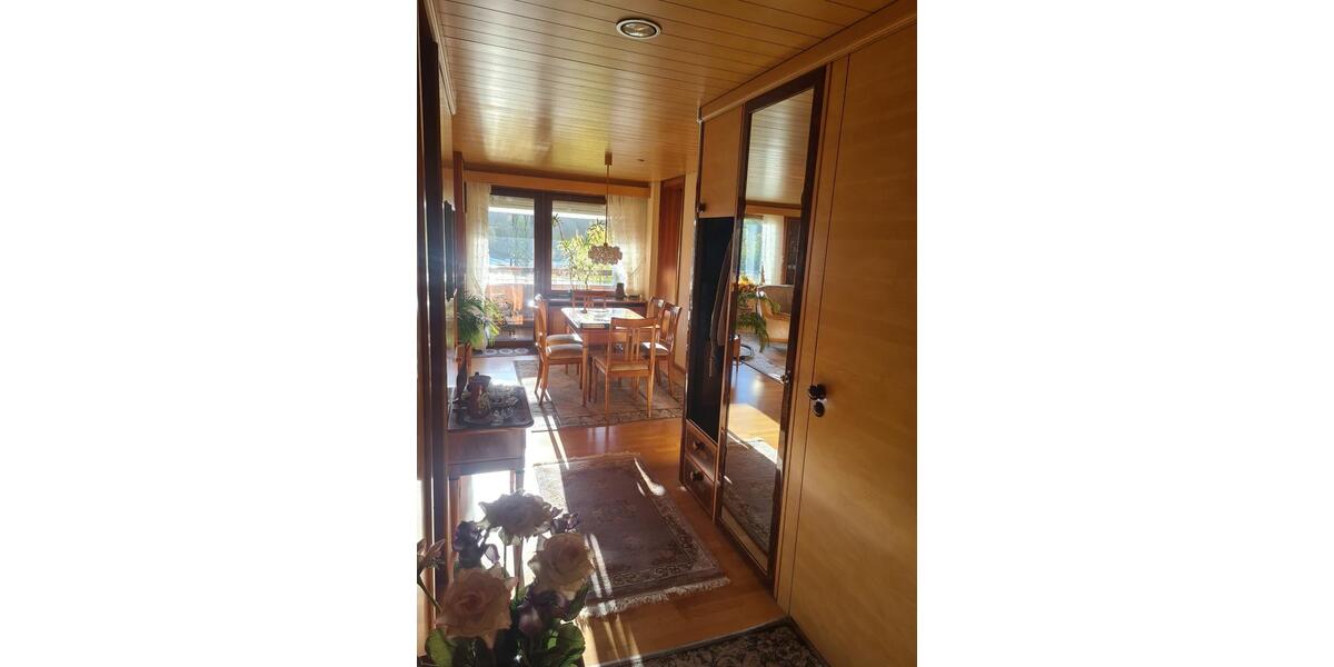 Etagenwohnung Esslingen am Neckar Pliensauvorstadt - 3 Zimmer, 84 m&sup2;, 340.000&euro; | Angebot:25086197