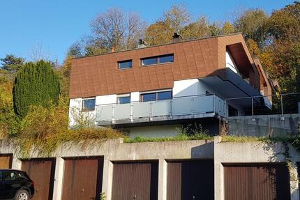 Wunderschönes Einfamilienhaus mit großer Terrasse u. Balkon 4 zimmer