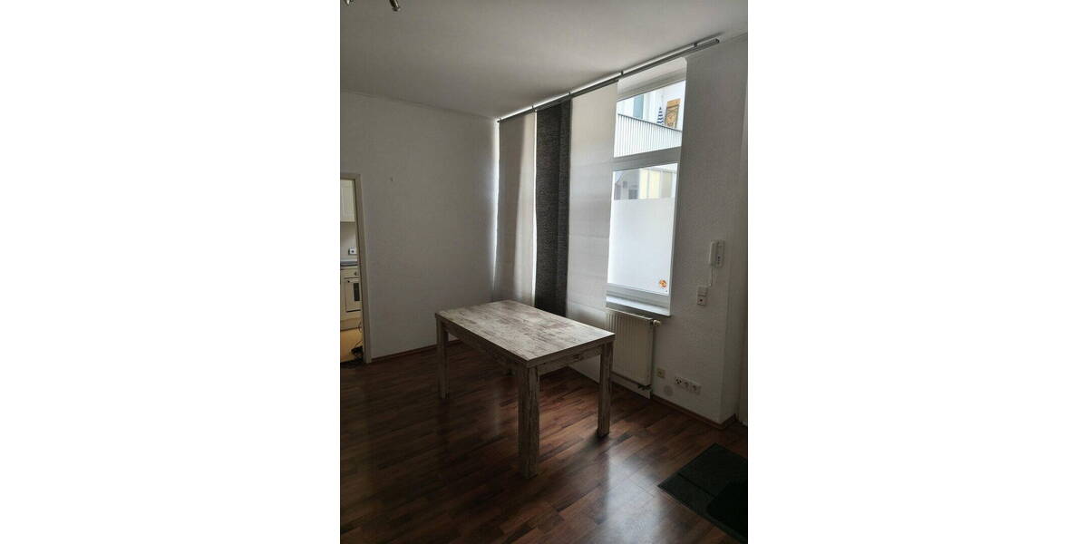 Etagenwohnung Stuttgart Süd - 2 Zimmer, 42 m&sup2;, 275.000&euro; | Angebot:26080177