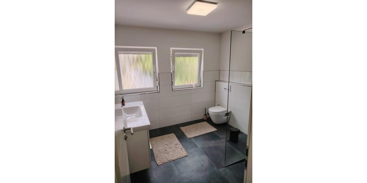Doppelhaushälfte Ebersbach an der Fils - 5.5 Zimmer, 139 m&sup2;, 550.000&euro; | Angebot:27131693