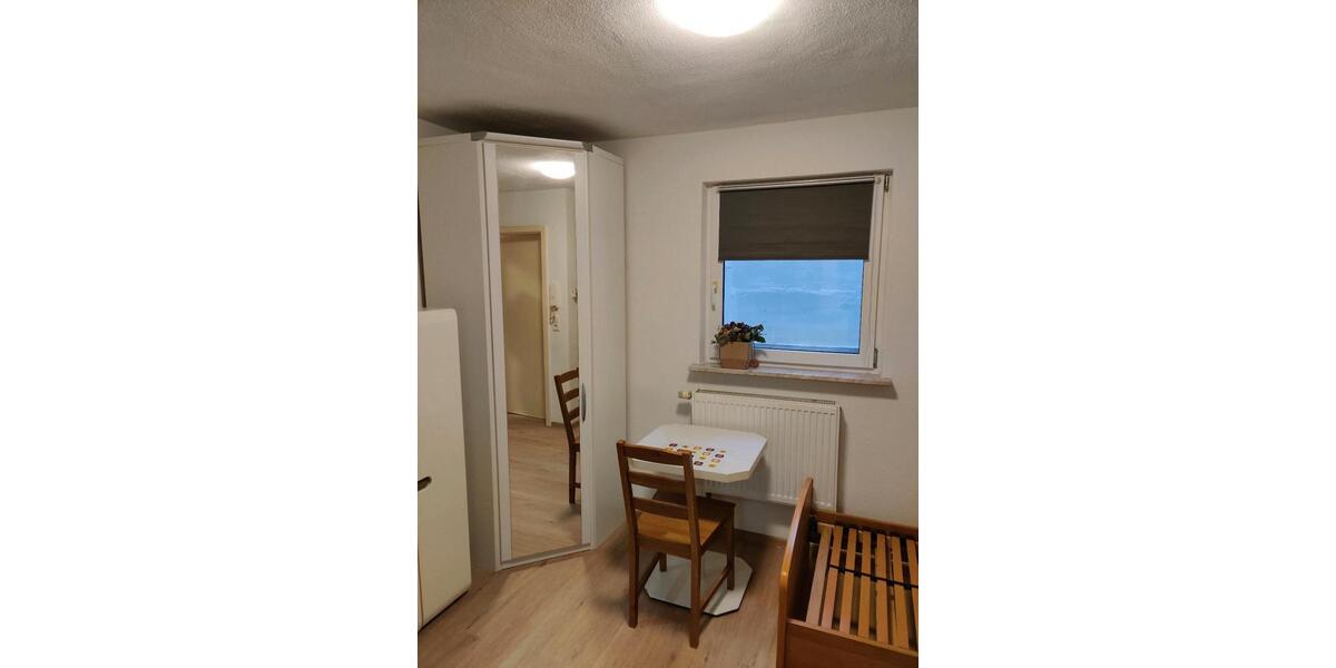 Etagenwohnung Leonberg - 1 Zimmer, 21 m&sup2;, 400&euro; | Angebot:24714889