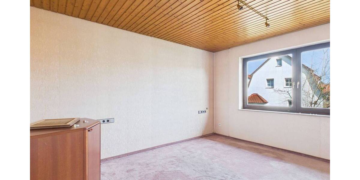 Einfamilienhaus Waiblingen Bittenfeld - 7 Zimmer, 202 m&sup2;, 780.000&euro; | Angebot:26156650