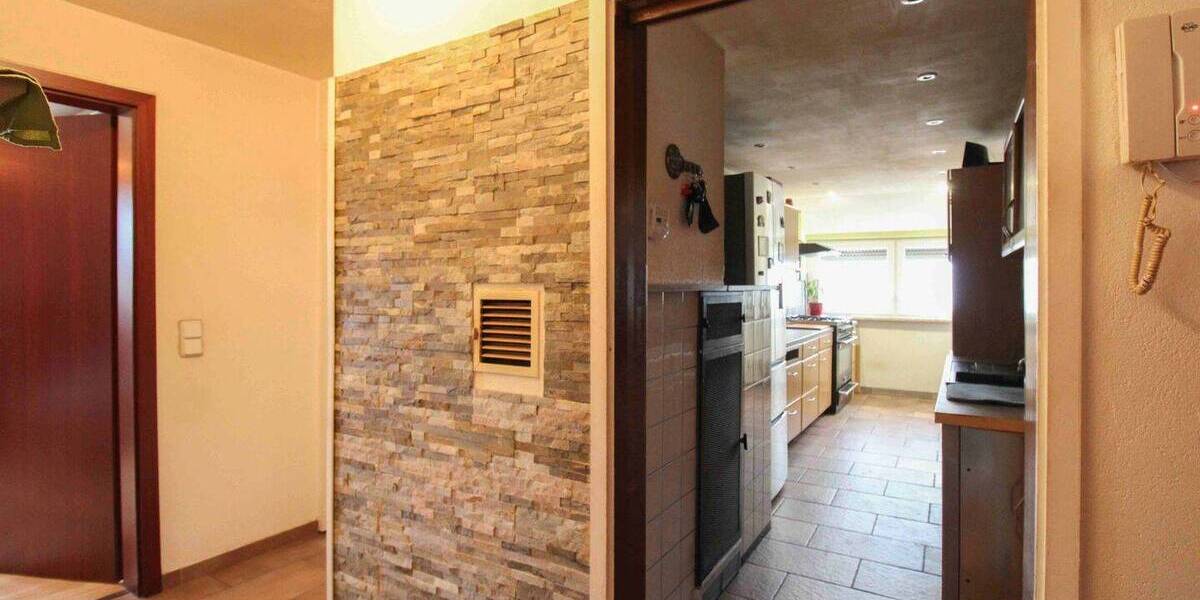 Etagenwohnung Schorndorf - 4 Zimmer, 81 m&sup2;, 265.000&euro; | Angebot:26118001