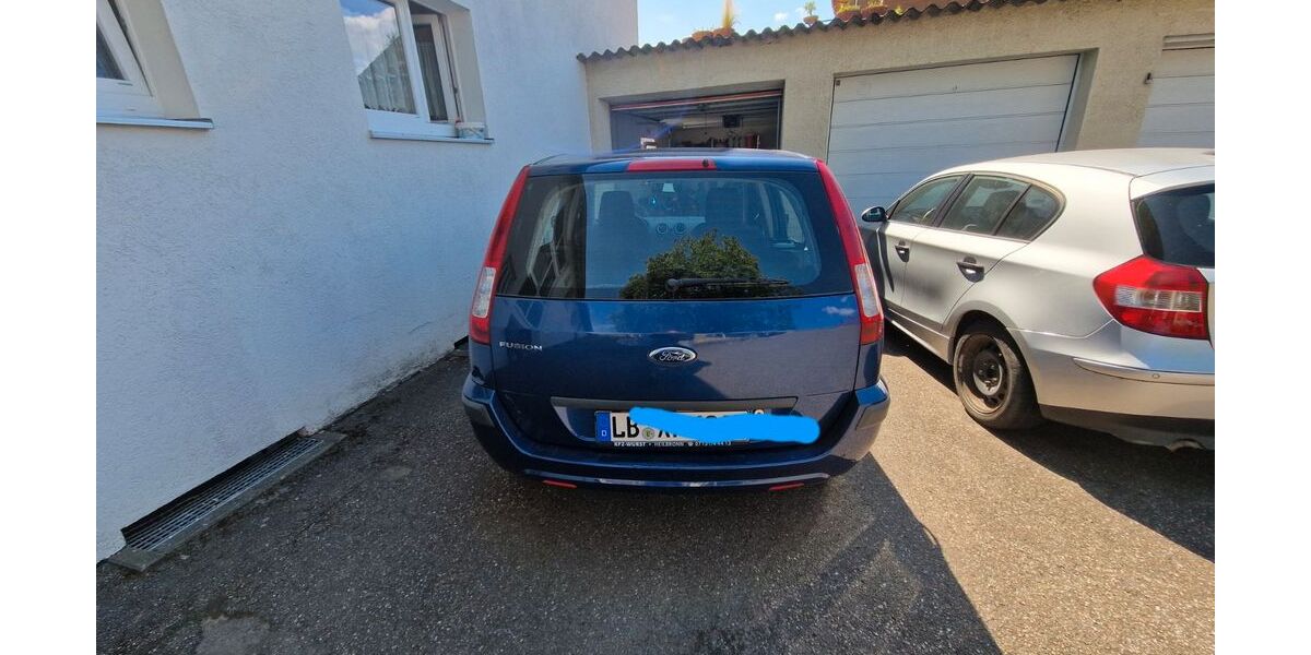 Ford Fusion 180.000 km 1.850 € Sachsenheim 74342
