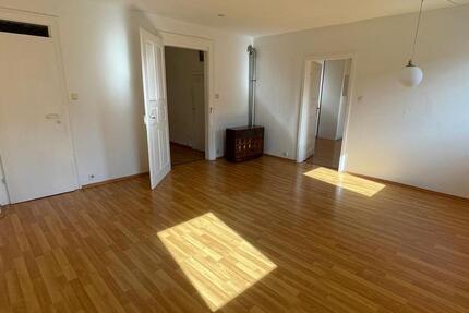 Wohnung Stuttgart Bad Cannstatt - 2.5 Zimmer, 60 m&sup2;, 990&euro; | Angebot:25256456
