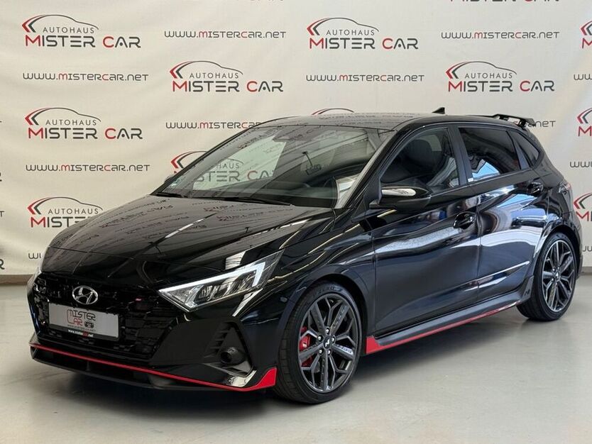 i20