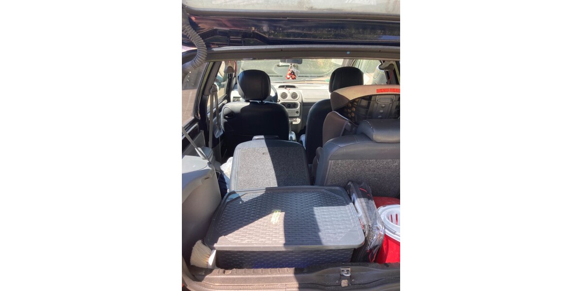 Renault Twingo 148.000 km 1.800 € Ditzingen 71254