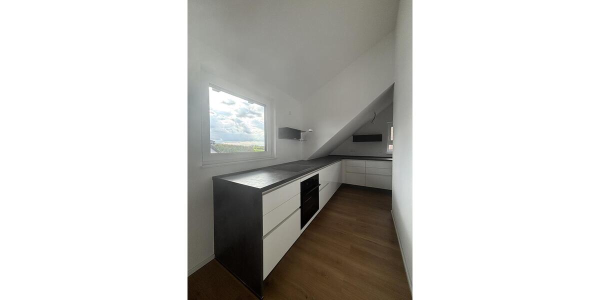 Etagenwohnung Ludwigsburg Hoheneck - 3.5 Zimmer, 90 m&sup2;, 1.350&euro; | Angebot:26234674