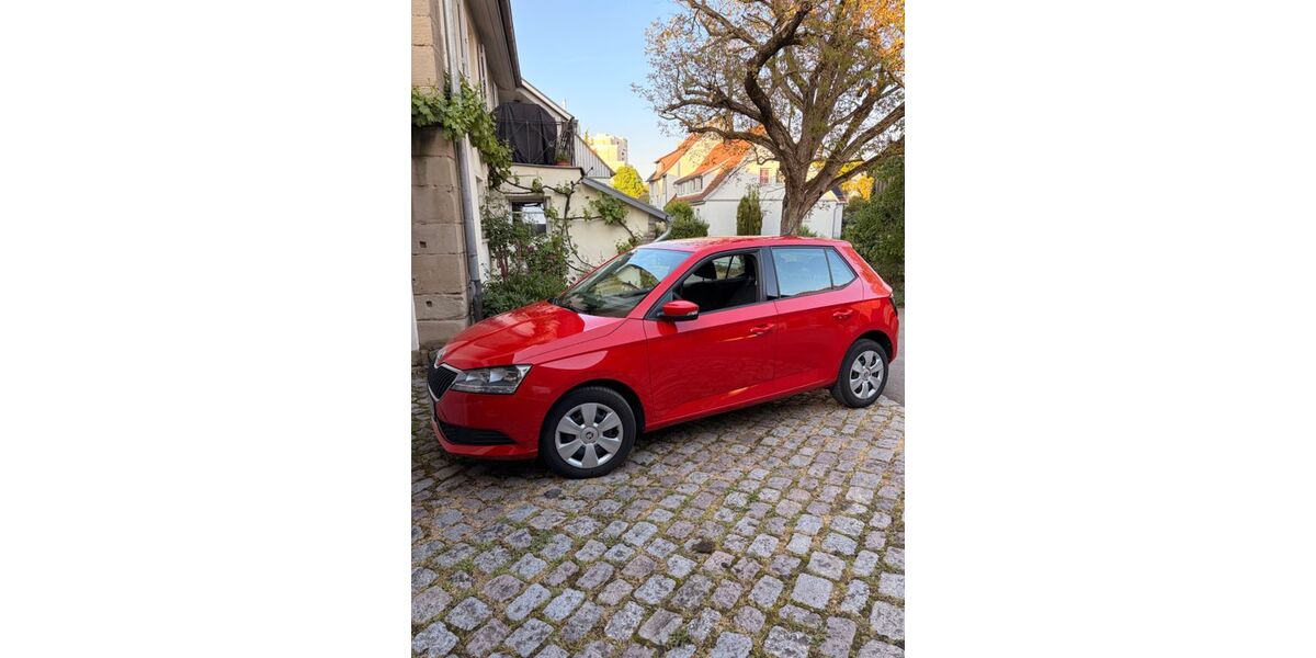 Skoda Fabia 87.137 km 9.000 &euro; Stuttgart 70437