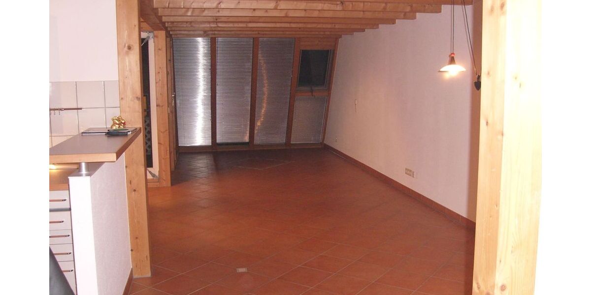2,5-Zimmer-Wohnung, frei ab 1.8.2026, ca. 73 m² im 5-Familien-Holzhaus, Bj. 1997, zu verkaufenu - Appartement Leonberg | Angebot:26975010