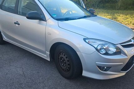 Hyundai i30 145.000 km 2.400 &euro; Marbach 71672