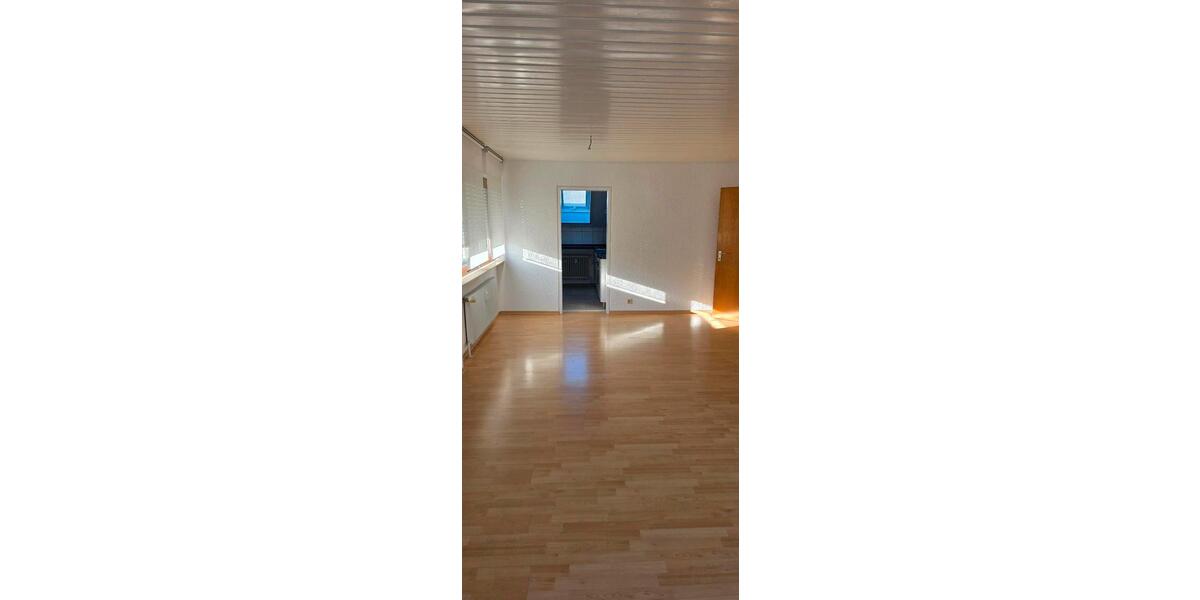 Etagenwohnung Ludwigsburg Hoheneck - 3 Zimmer, 76 m&sup2;, 1.310&euro; | Angebot:26325783