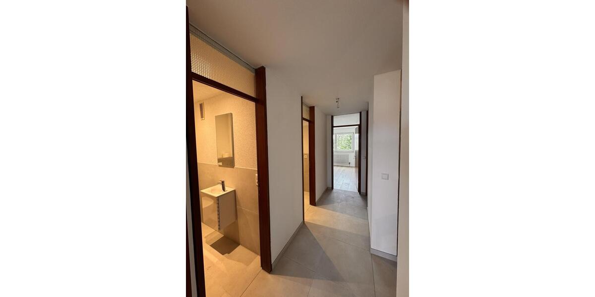 Etagenwohnung Stuttgart Degerloch - 3.5 Zimmer, 80 m&sup2;, 1.690&euro; | Angebot:25152049