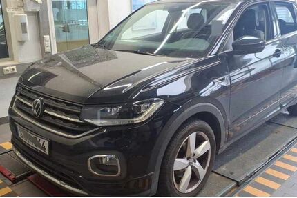 VW T-Cross 26.109 km 21.830 &euro; Stuttgart 70563